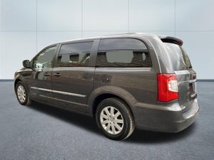2016 Chrysler Town &amp; Country TOURING